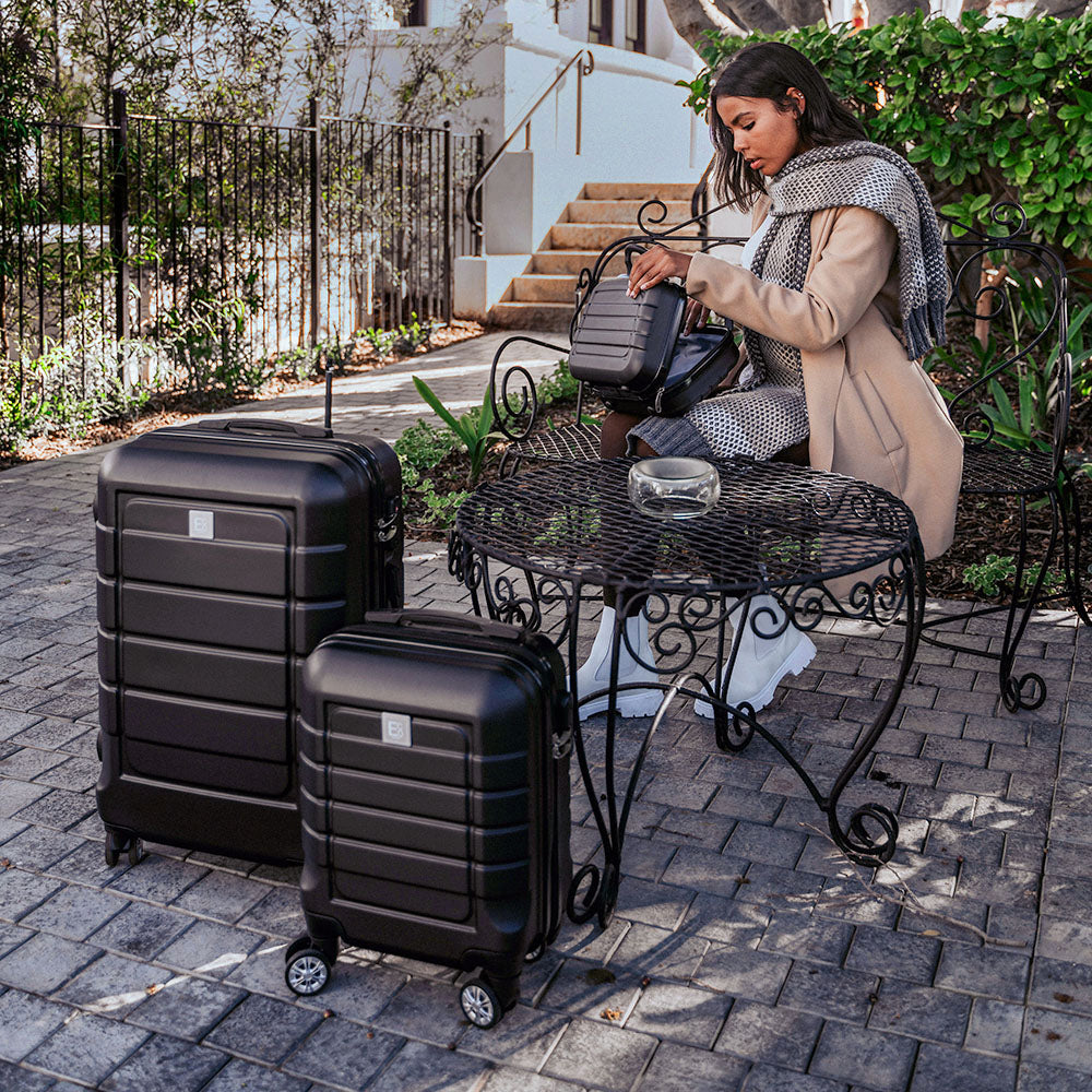 Hardshell Spinner Checked Luggage - Image 2